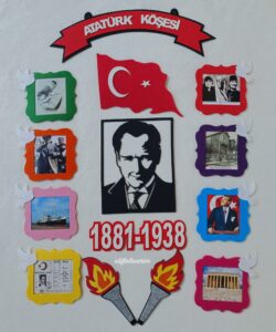 ATATÜRK KÖŞESİ ZEMİNSİZ RENKLİ ÇERÇEVE