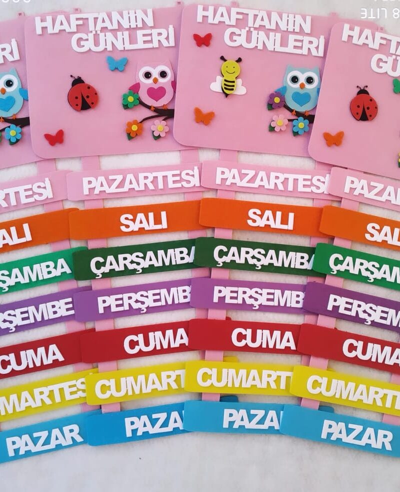 HAFTAN GÜNLERİ PANOSU PEMBE